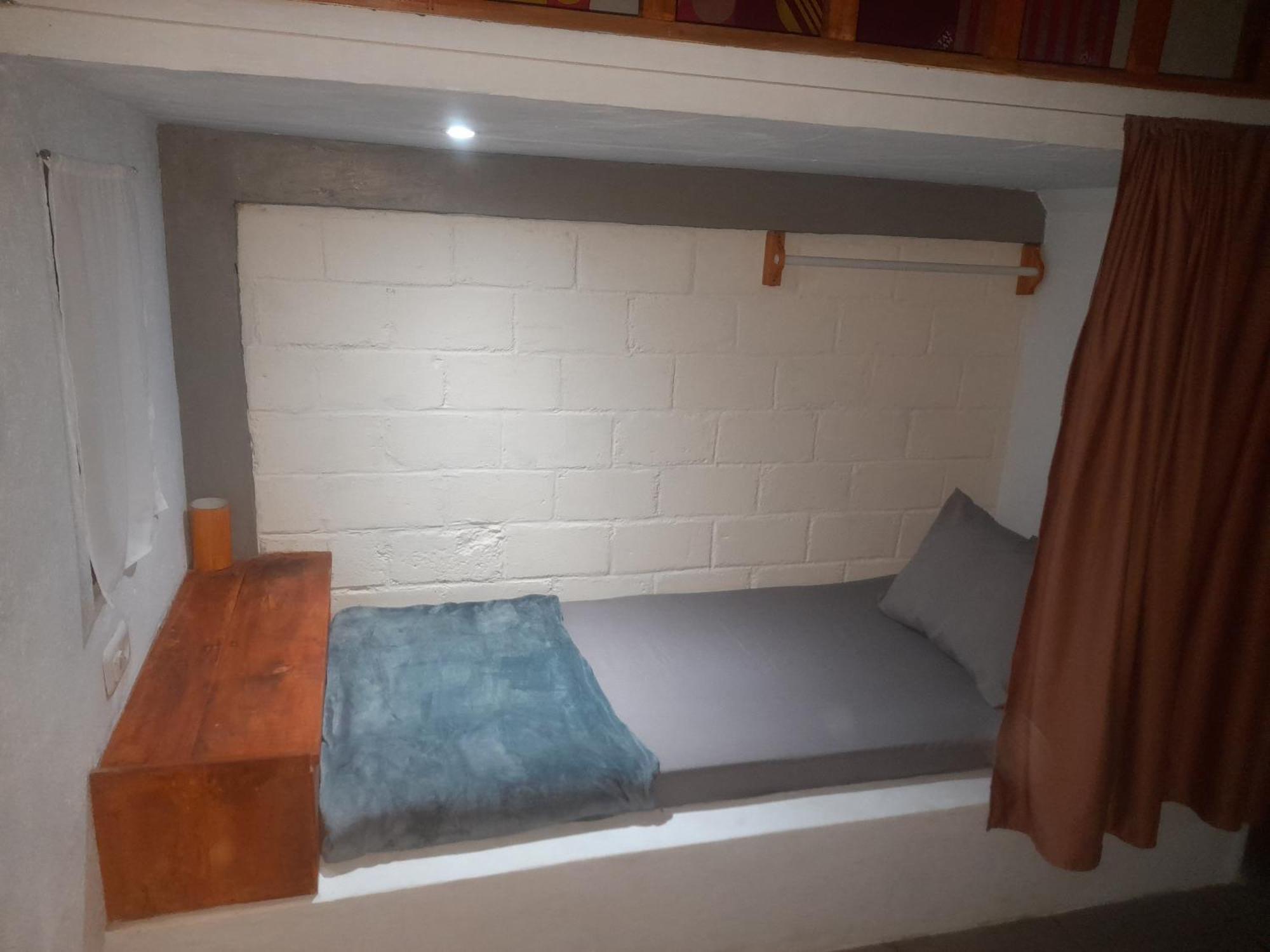 Anik Homestay & Dormy Batukaras Rom bilde