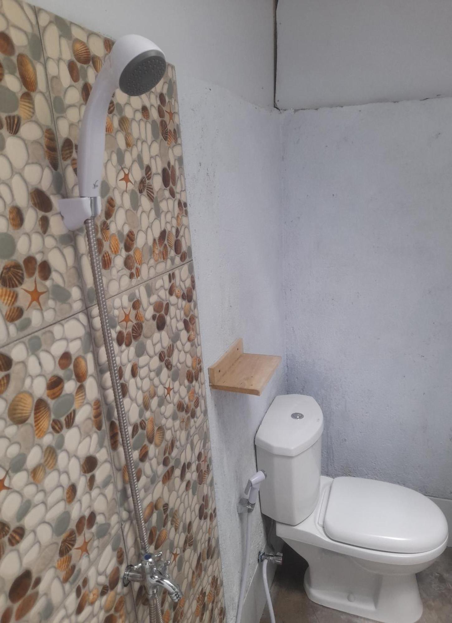 Anik Homestay & Dormy Batukaras Rom bilde